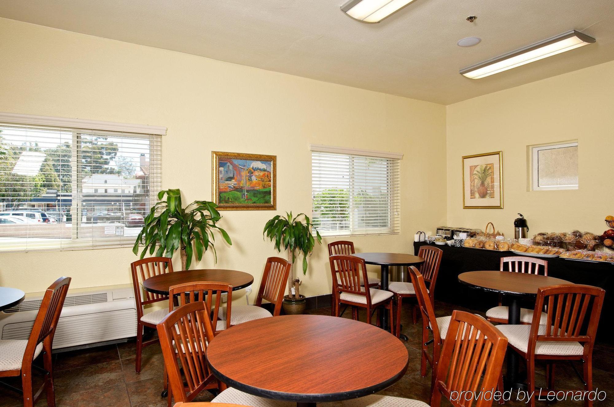 Quality Inn San Diego Downtown North Restoran gambar